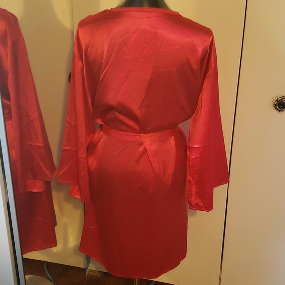 NWT SATIN / EYELASH LACE ROBE - Picture 5 of 11
